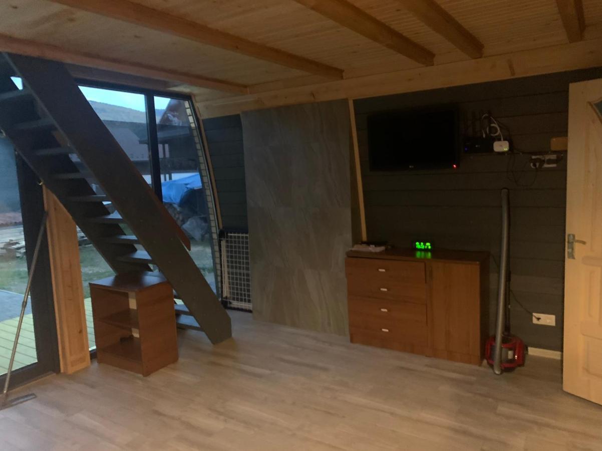 Krym Hotell Jaremtje Exteriör bild