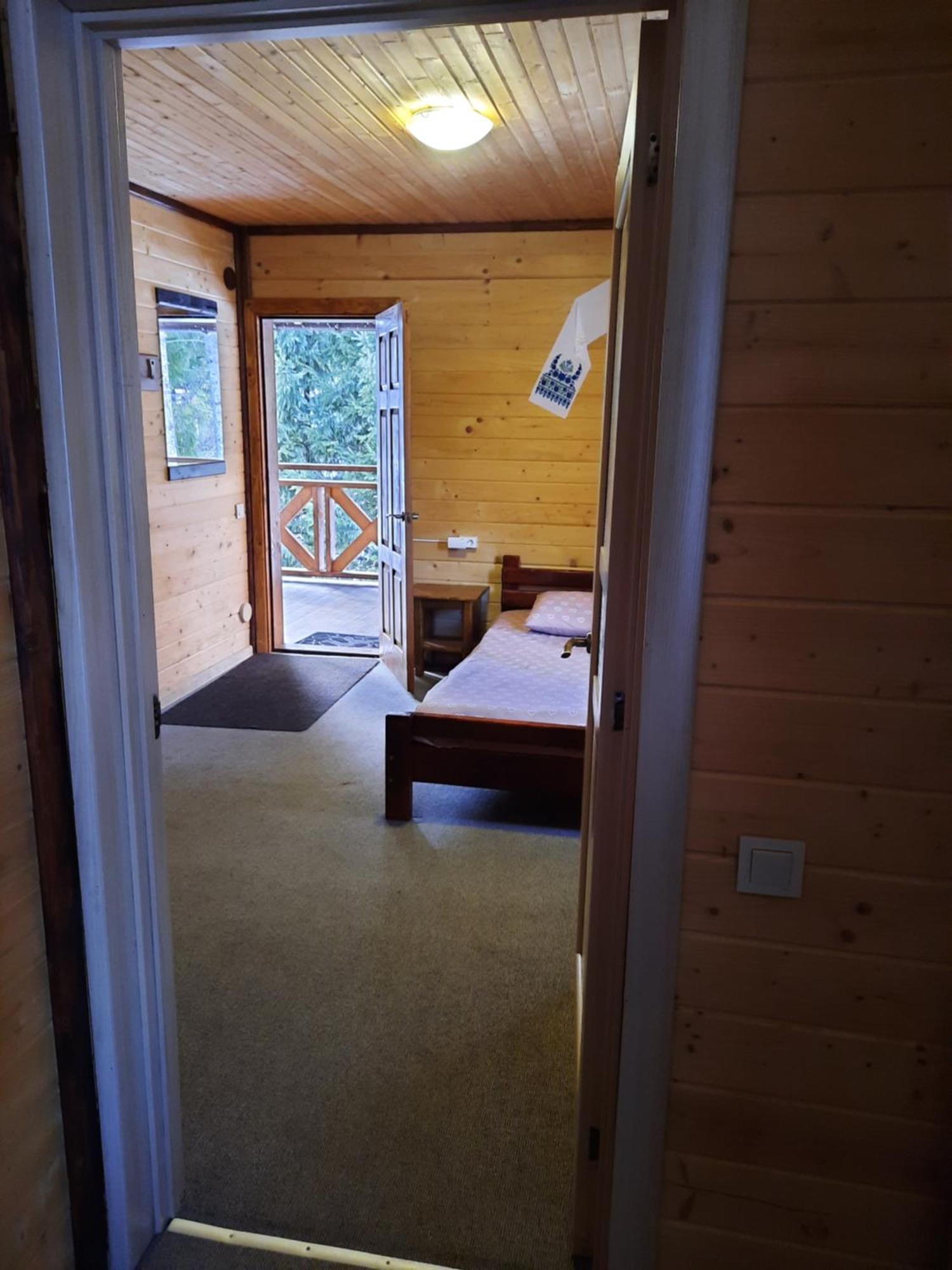 Krym Hotell Jaremtje Exteriör bild
