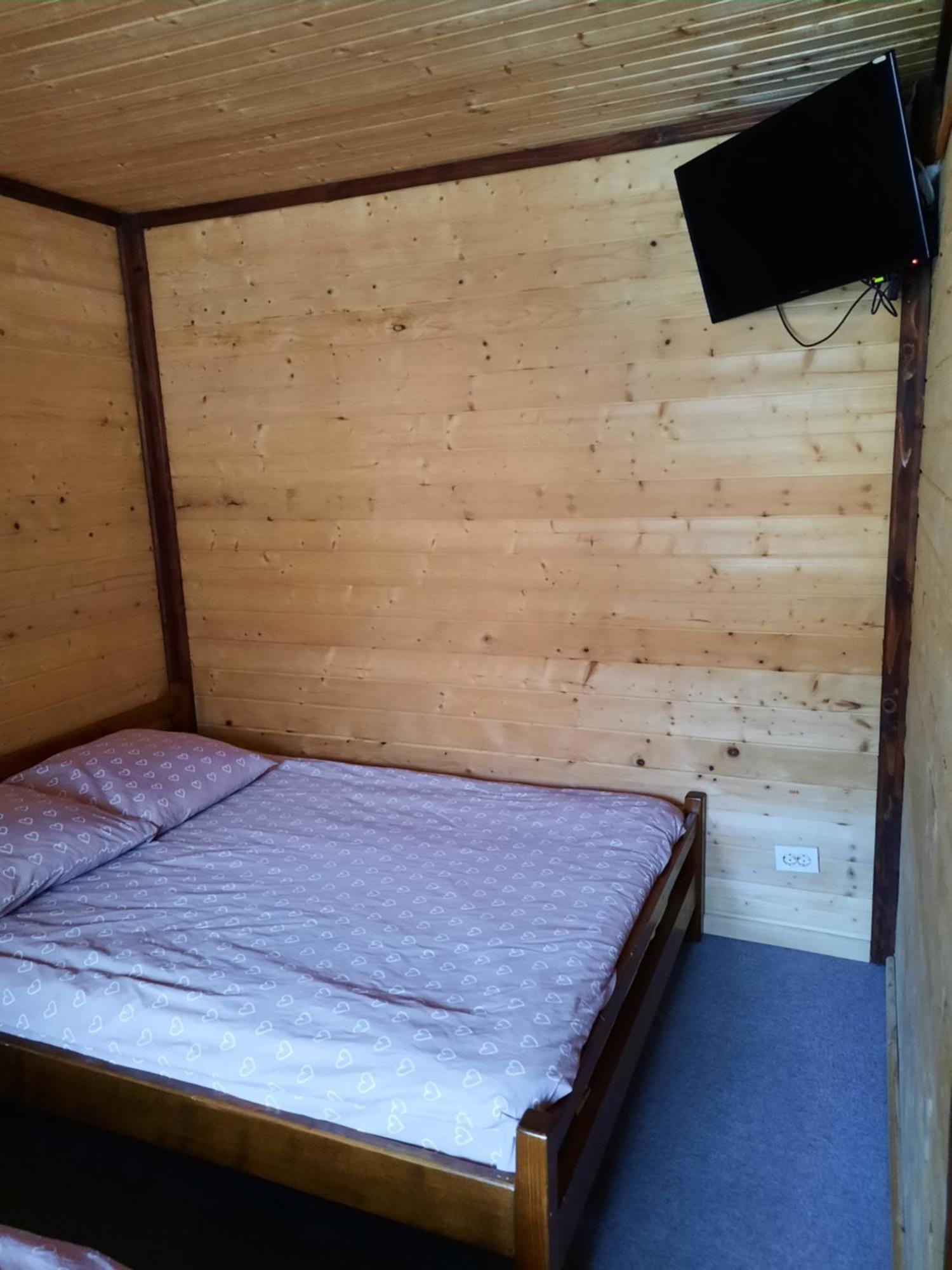 Krym Hotell Jaremtje Exteriör bild