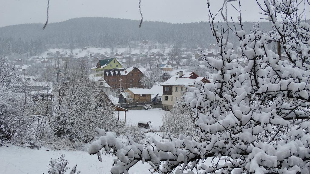 Krym Hotell Jaremtje Exteriör bild