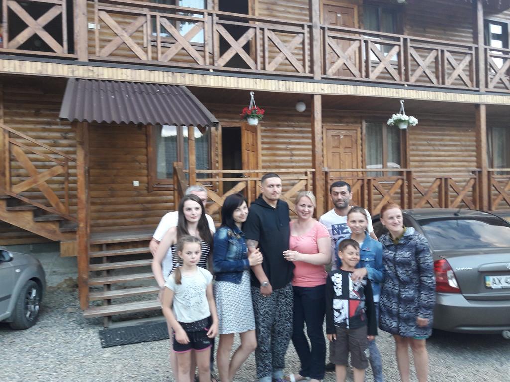 Krym Hotell Jaremtje Exteriör bild