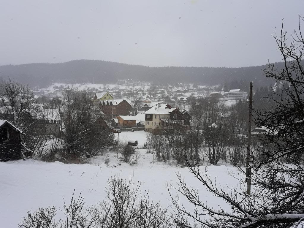 Krym Hotell Jaremtje Exteriör bild