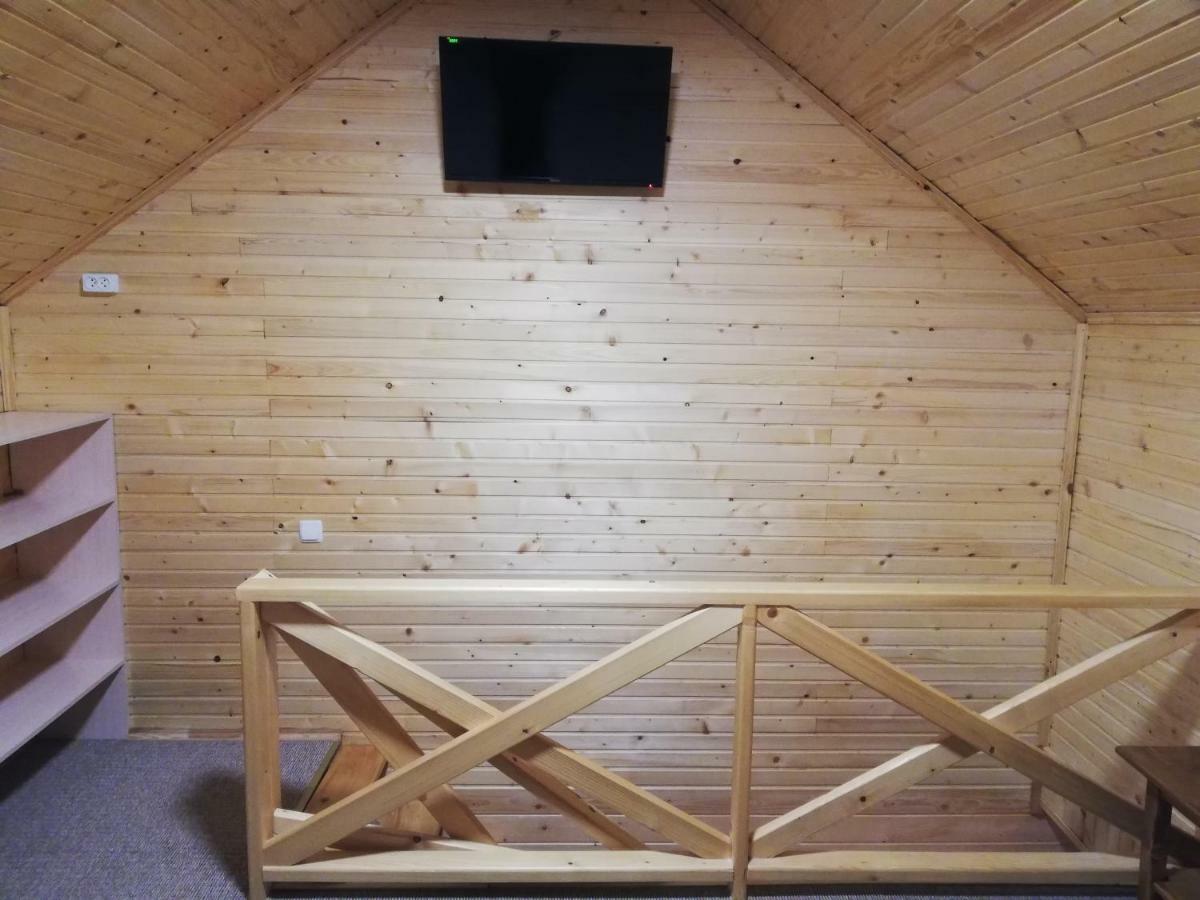 Krym Hotell Jaremtje Exteriör bild